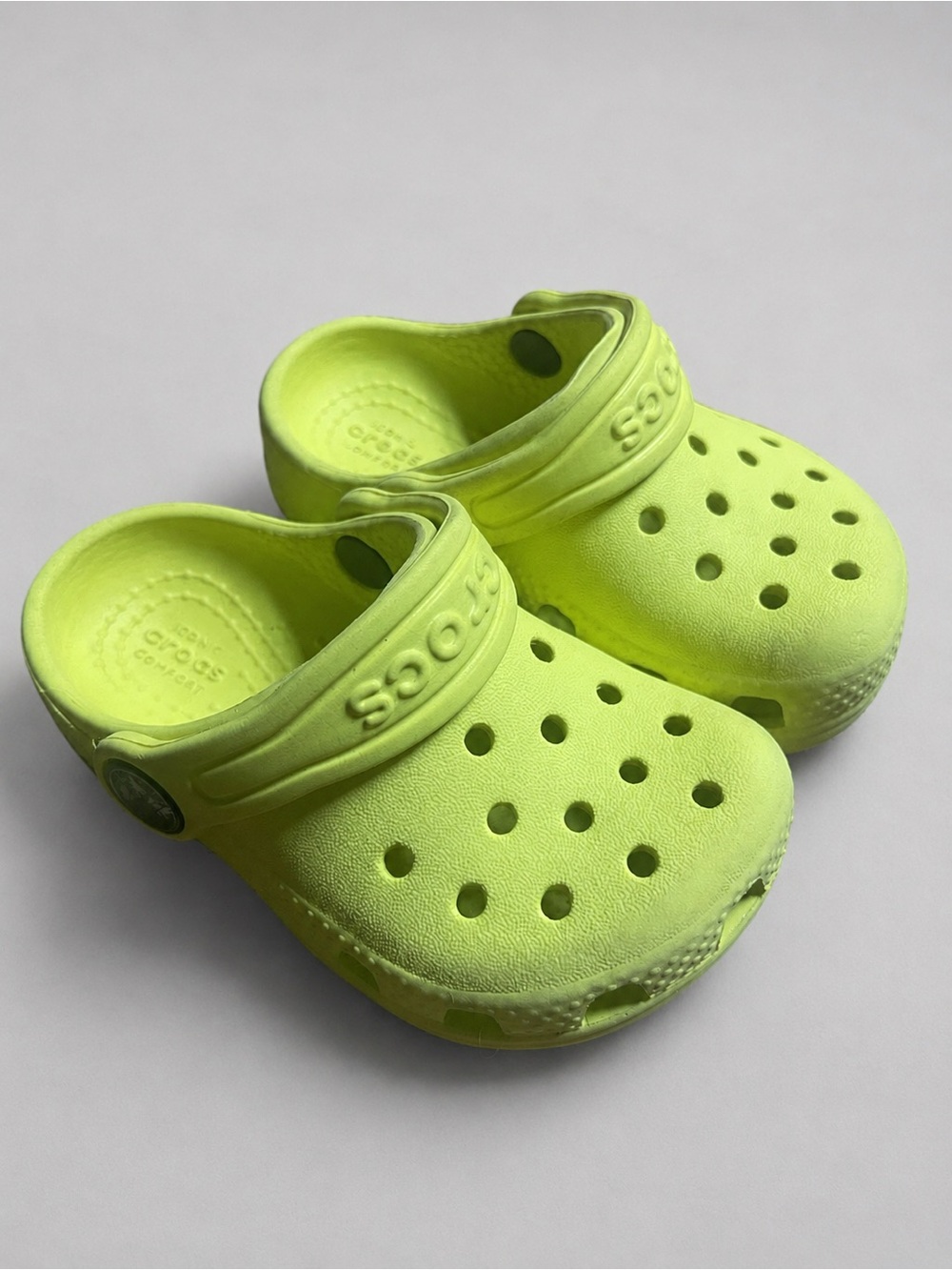 Crocs Clogs Croslite Foam Heel Strap Size 5 Toddler Neon Lime Green